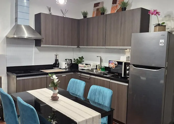 Apartamento 2Br Penthouse Stay In Makati Philippines, Sunset & Ocean Views, 55 Tv, Free Pool & Sauna, Direct Mall Access Manila