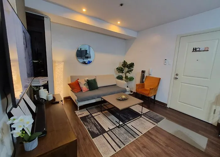 2Br Penthouse Stay In Makati Philippines, Sunset & Ocean Views, 55 Tv, Free Pool & Sauna, Direct Mall Access * Manila