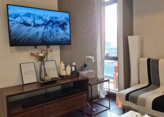 2Br Penthouse Stay In Makati Philippines, Sunset & Ocean Views, 55 Tv, Free Pool & Sauna, Direct Mall Access Apartamento Manila