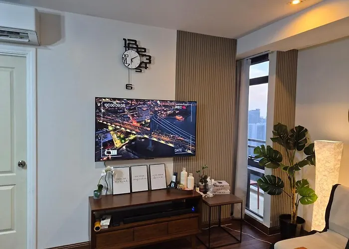 2Br Penthouse Stay In Makati Philippines, Sunset & Ocean Views, 55 Tv, Free Pool & Sauna, Direct Mall Access * Manila
