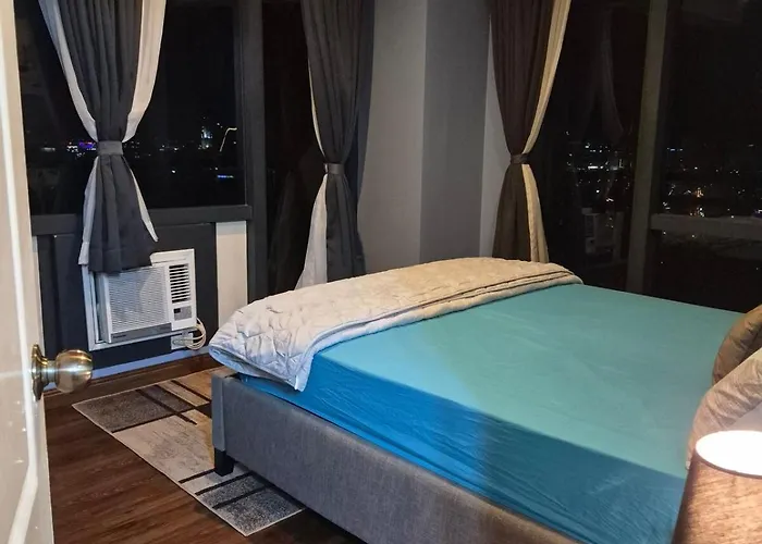2Br Penthouse Stay In Makati Philippines, Sunset & Ocean Views, 55 Tv, Free Pool & Sauna, Direct Mall Access * Manila