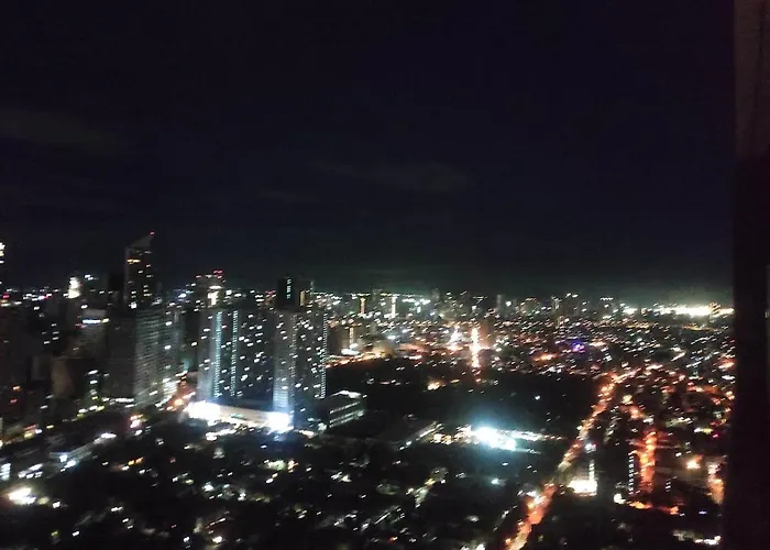 2Br Penthouse Stay In Makati Philippines, Sunset & Ocean Views, 55 Tv, Free Pool & Sauna, Direct Mall Access * Manila