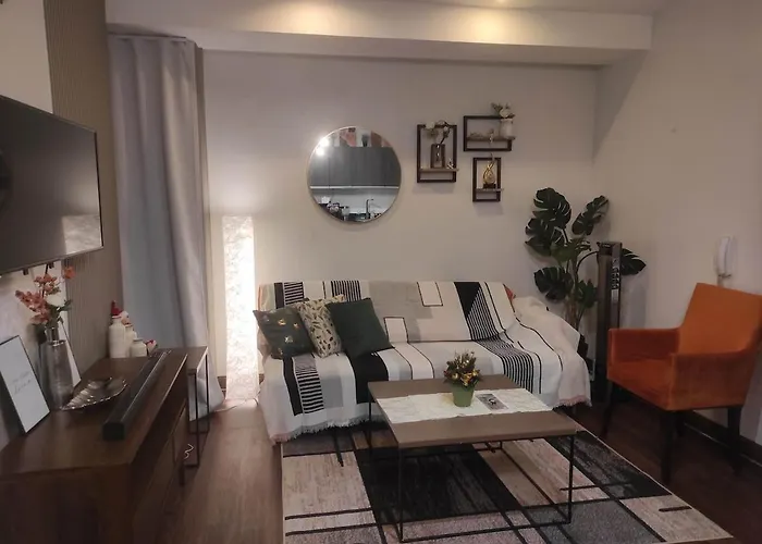 Apartamento 2Br Penthouse Stay In Makati Philippines, Sunset & Ocean Views, 55 Tv, Free Pool & Sauna, Direct Mall Access *