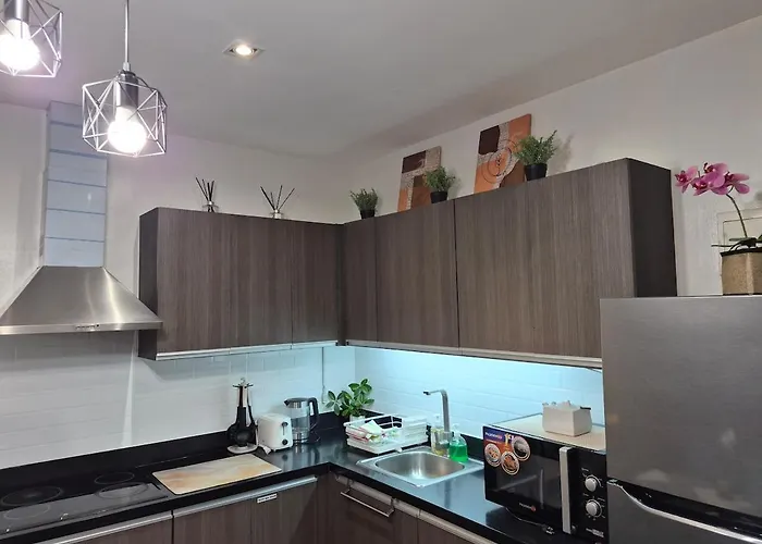2Br Penthouse Stay In Makati Philippines, Sunset & Ocean Views, 55 Tv, Free Pool & Sauna, Direct Mall Access Apartamento