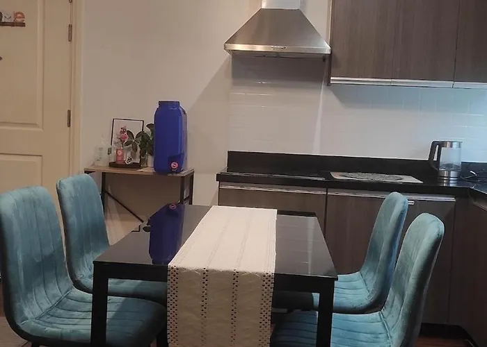 2Br Penthouse Stay In Makati Philippines, Sunset & Ocean Views, 55 Tv, Free Pool & Sauna, Direct Mall Access *