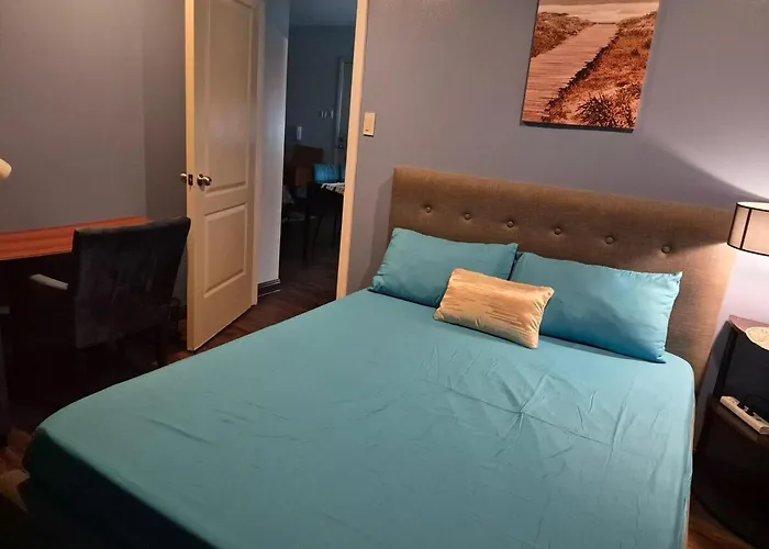 2Br Penthouse Stay In Makati Philippines, Sunset & Ocean Views, 55 Tv, Free Pool & Sauna, Direct Mall Access Manila
