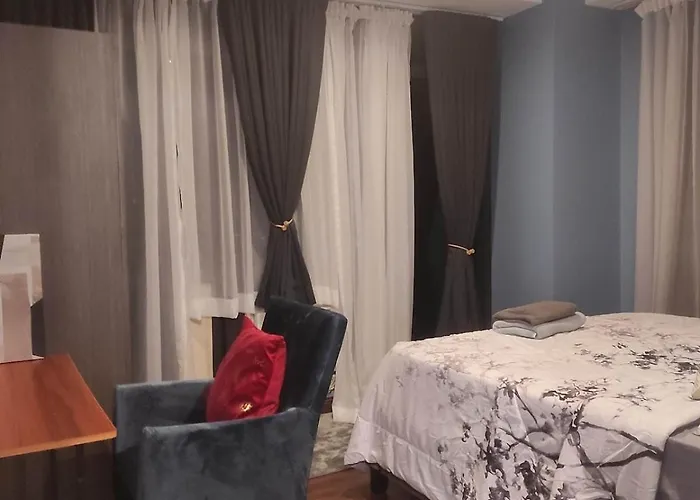 2Br Penthouse Stay In Makati Philippines, Sunset & Ocean Views, 55 Tv, Free Pool & Sauna, Direct Mall Access * Manila
