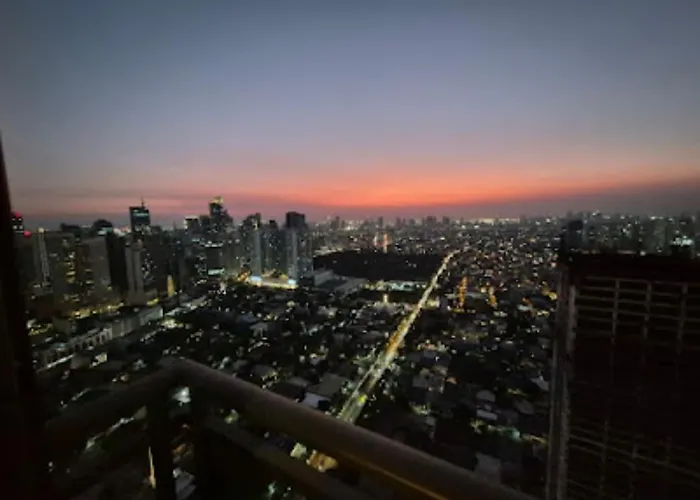 2Br Penthouse Stay In Makati Philippines, Sunset & Ocean Views, 55 Tv, Free Pool & Sauna, Direct Mall Access * Manila