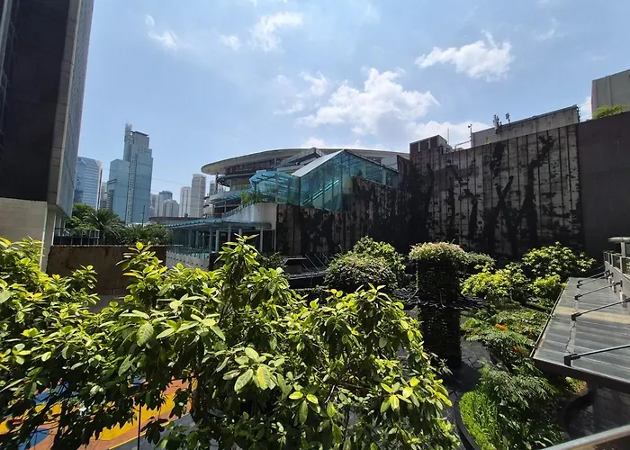 2Br Penthouse Stay In Makati Philippines, Sunset & Ocean Views, 55 Tv, Free Pool & Sauna, Direct Mall Access *